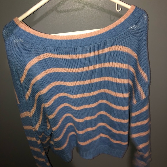 American eagle sweater - Picture 3 of 3